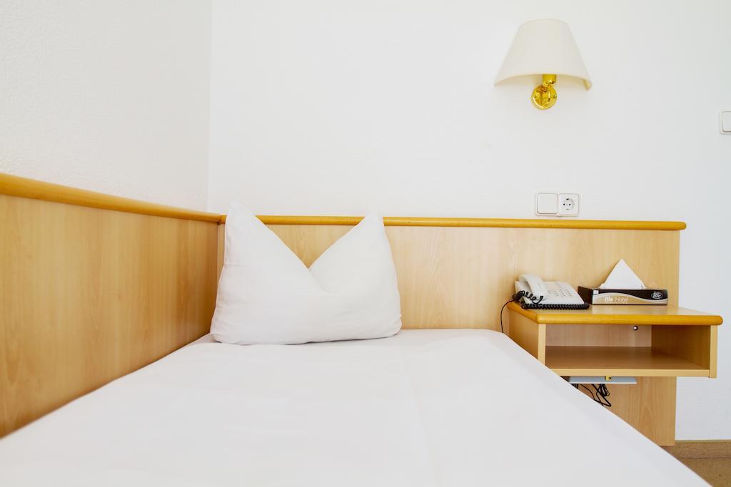 Heidekrug Hotel Oberursel Pokój zdjęcie