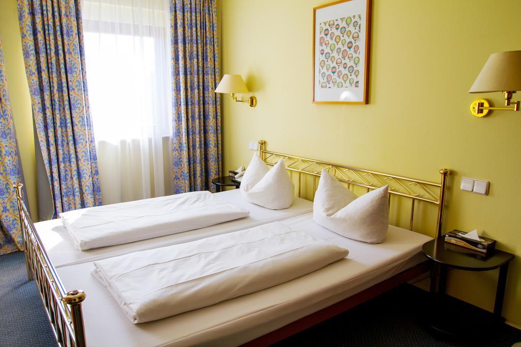 Heidekrug Hotel Oberursel Pokój zdjęcie